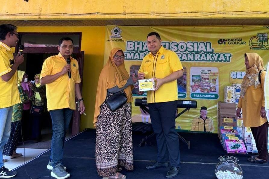 Rayakan HUT ke-61, Golkar Mojokerto Gelar Baksos dan Hiburan Rakyat