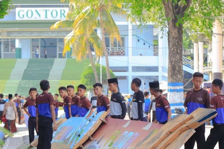 Pondok Modern Darussalam Gontor Berlebaran Besok