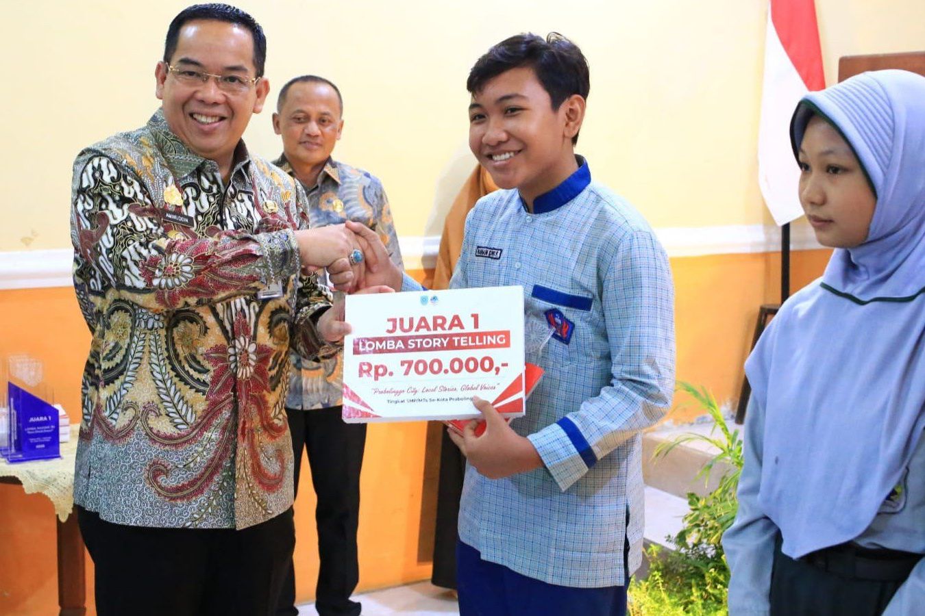 Hari Baca Buku Nasional di Probolinggo Dikemas Unik, Pelajar Diajak Tinggalkan Vape Lewat Literasi