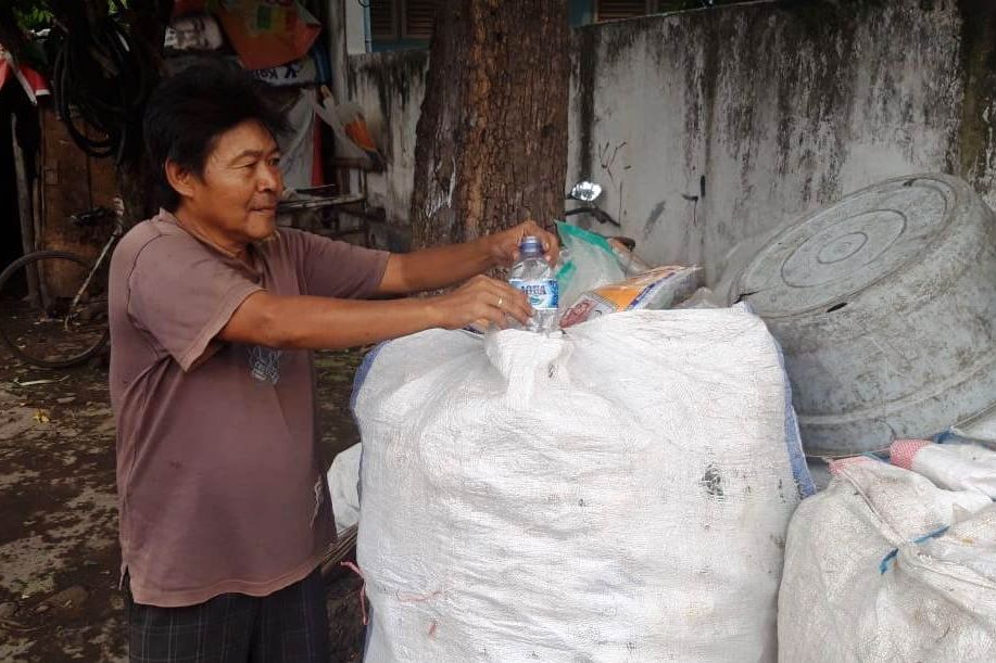 Pria Probolinggo Ini Punya Nama Hari Libur