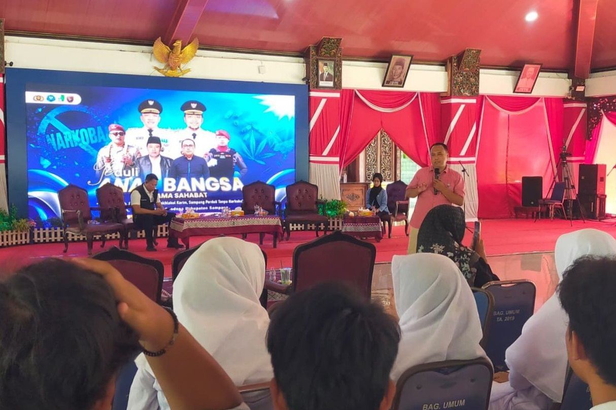 Pemkab Sampang dan BNN Cegah Pelajar Terjerumus Narkoba lewat Hipnoterapi