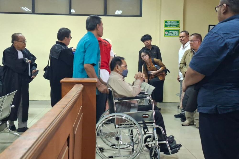 Terdakwa Korupsi Barjas SMK Dindik Jatim Divonis 10 Tahun Penjara