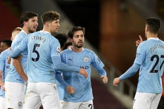 Manchester Ciy Libas Tottenham Hotspur, Skor 3-0,