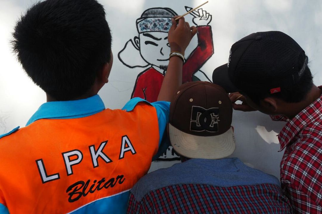 Peringati Hari Bhakti Pemasyarakatan, Kanwil Kemenkumham Jatim Ajak ADP Melukis