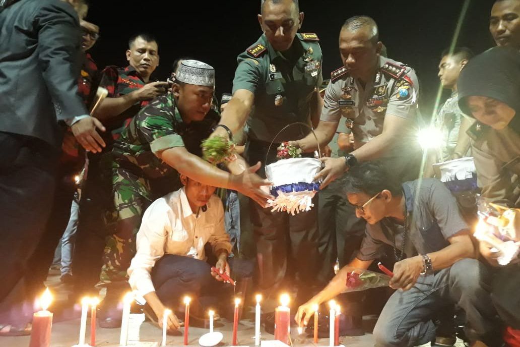 Aksi Kecaman Teroris Dari KNPI Diapresiasi TNI/ Polri, Kapolrestabes Surabaya Menangis Terharu