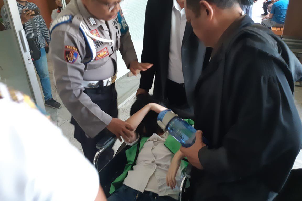 Warga Negara Vietnam Pingsan di Ruang Sidang