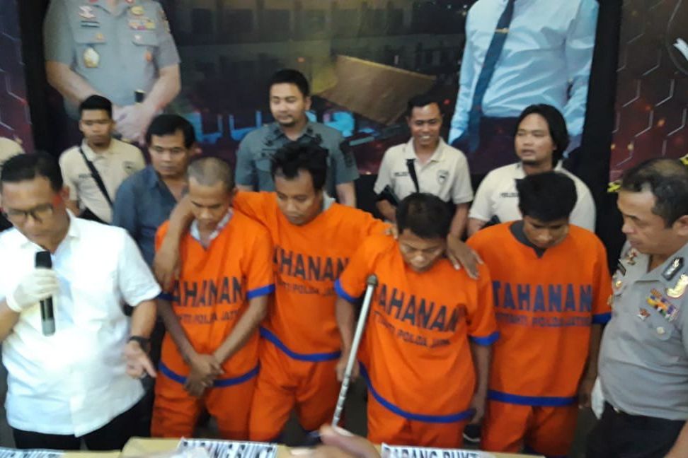 Polisi Bekuk Pelaku Perampokan Emas 7 Kilogram di Sumenep