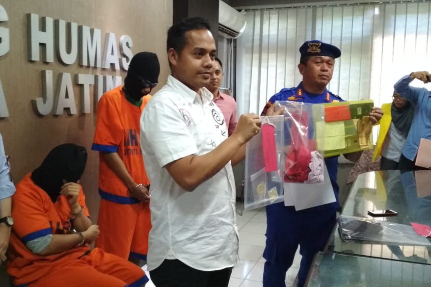 Polda Jatim Bongkar Kasus Prostitusi dan Striptis di Blitar