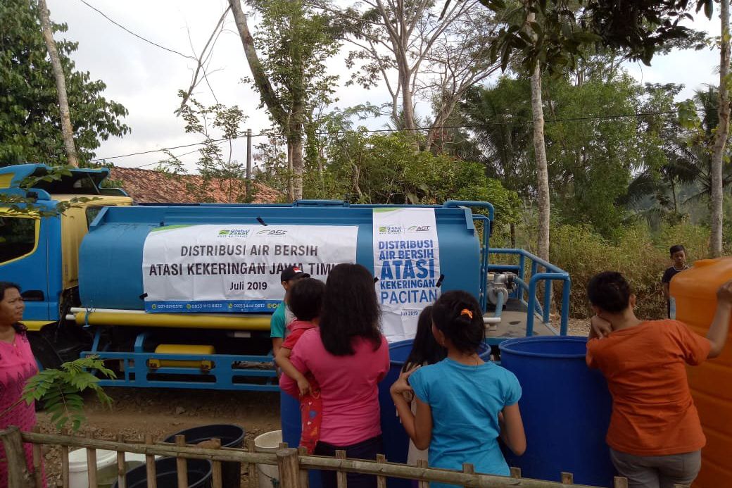 Pacitan Alami Kekeringan Lebih Awal, Warga Kesulitan Air Bersih