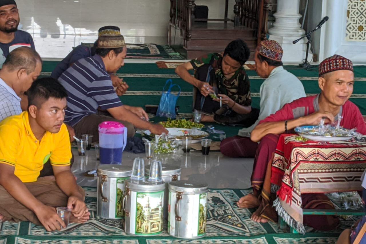 Kurma Muda Masjid Al Mubarok Mojokerto Jadi Buruan Pasangan Baru Menikah