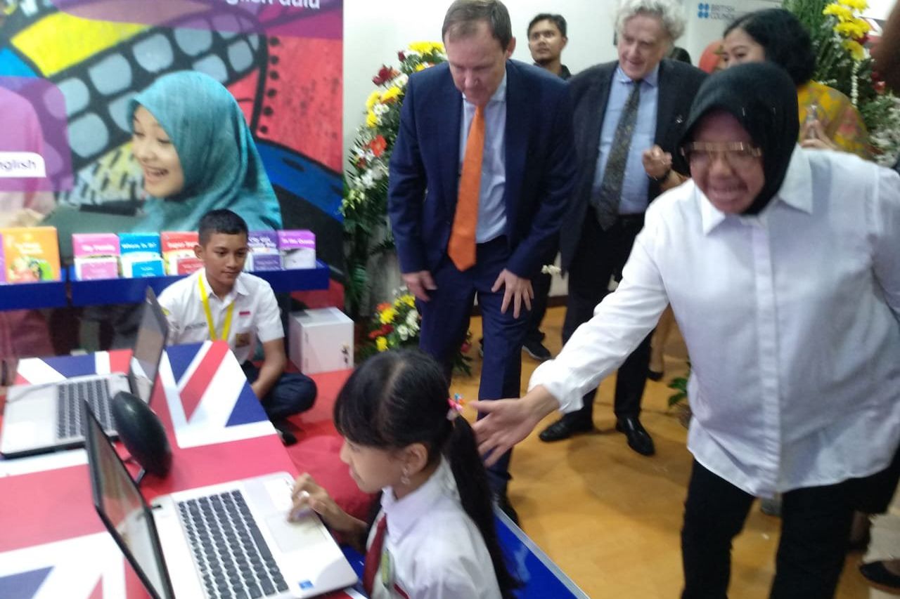 Surabaya Punya <em>Learn English Corner</em> di Perpustakaan Balai Pemuda