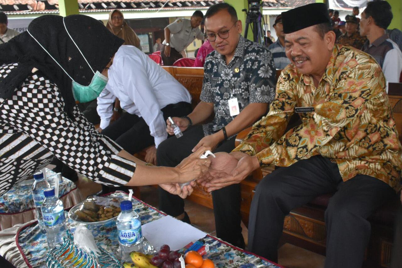 Kabupaten Mojokerto Mulai Semprot Disinfektan Massal