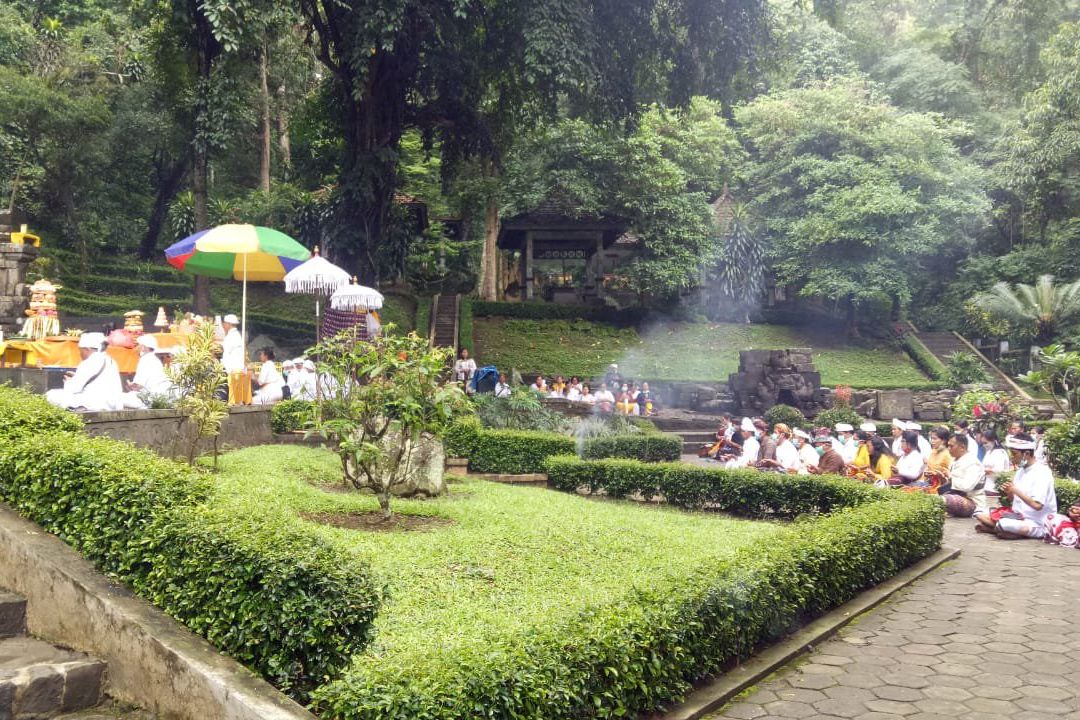 Dampak COVID-19, Umat Hindu Percepat dan Batasi Upacara Melasti di Jolotundo