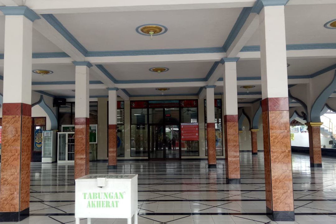 Banyak Jemaah Luar Kota, Masjid di Mojokerto Tiadakan Salat Jumat