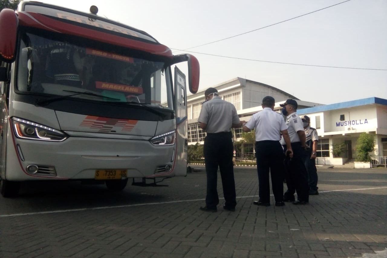 Risma Minta Pengelola Transportasi Bentuk Satgas Covid-19