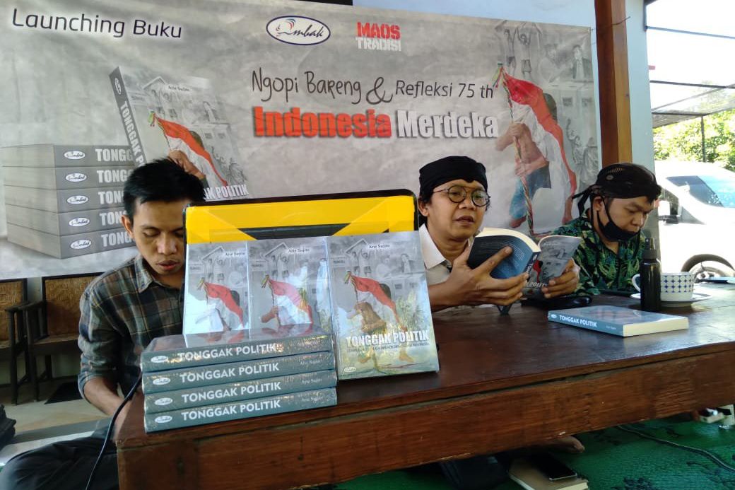 Sosiolog UGM Arie Sujito Terbitkan Buku Kumpulan Esai Bertema Demokrasi