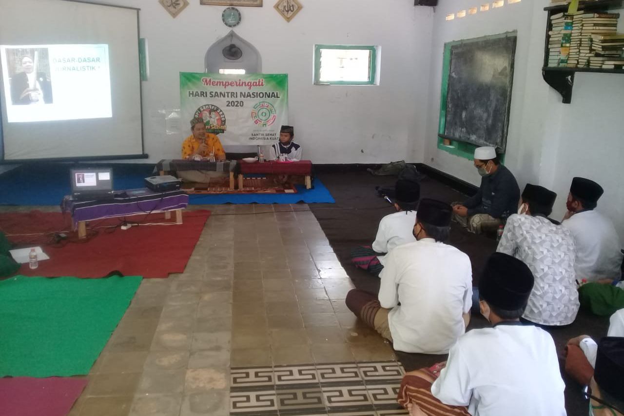 Hari Santri Nasional, Jurnalis Probolinggo Gelar Diklat Jurnalistik untuk Santri