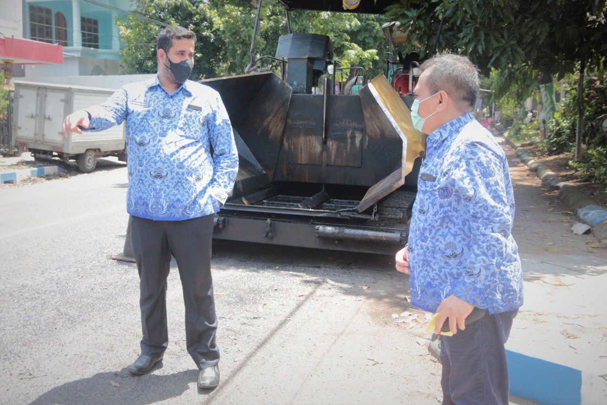 Wali Kota Probolinggo Cek Perbaikan Jalan, Rusak akibat Pengalihan Jalan