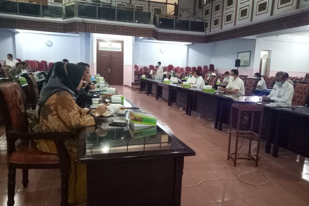 Banggar DPRD Kabupaten Mojokerto Godok Raperda APBD 2021