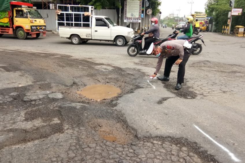 Banyak Jalan Berlubang, Angka Kecelakaan di Mojokerto Tinggi