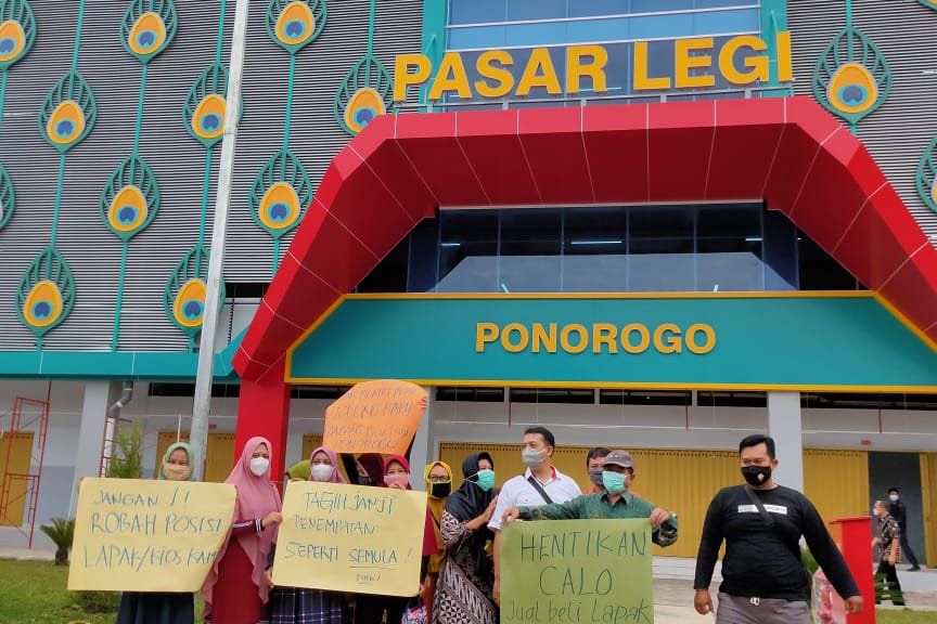 Pedagang Protes Pengaturan Jumlah dan Zona di Pasar Legi Ponorogo