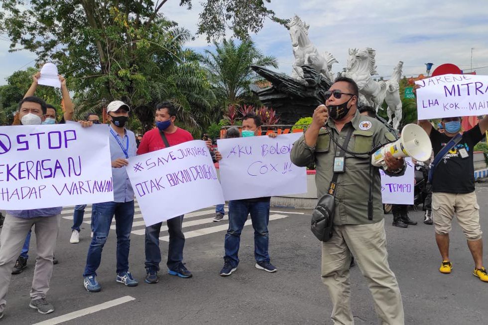 Perwira Polsi Berpangkat Kombes Diduga Membiarkan Penganiayaan Jurnalis Tempo