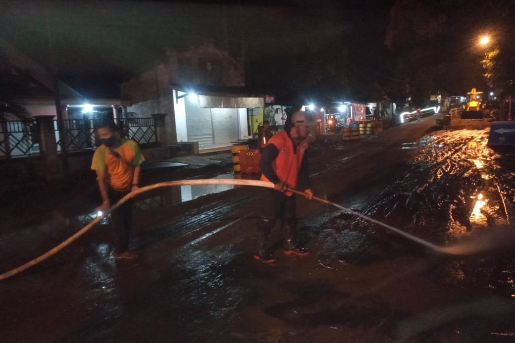 Sempat Macet akibat Banjir, Jalur Pantura Banyuwangi Sudah Bisa Dilalui
 