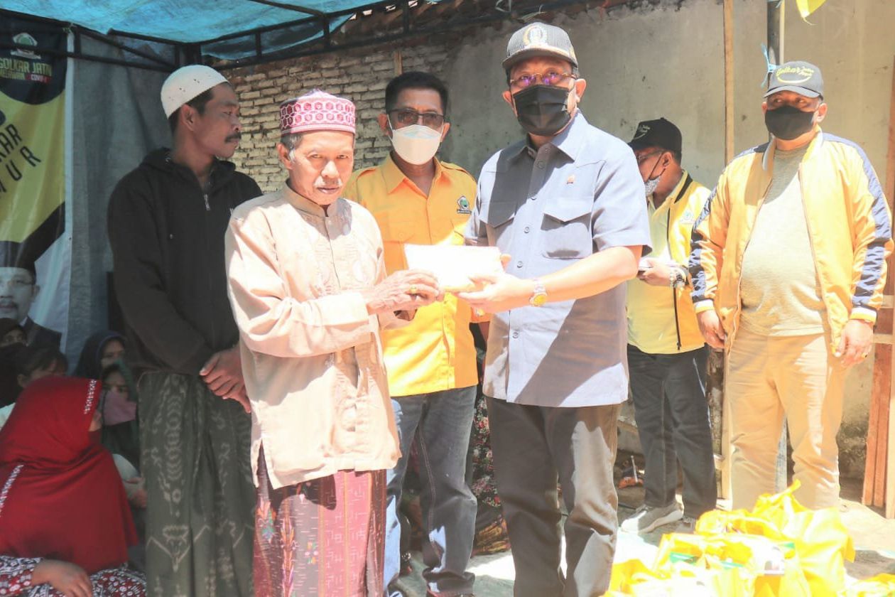 Golkar Jatim Salurkan Bantuan ke Korban Bencana Gempa di Lumajang