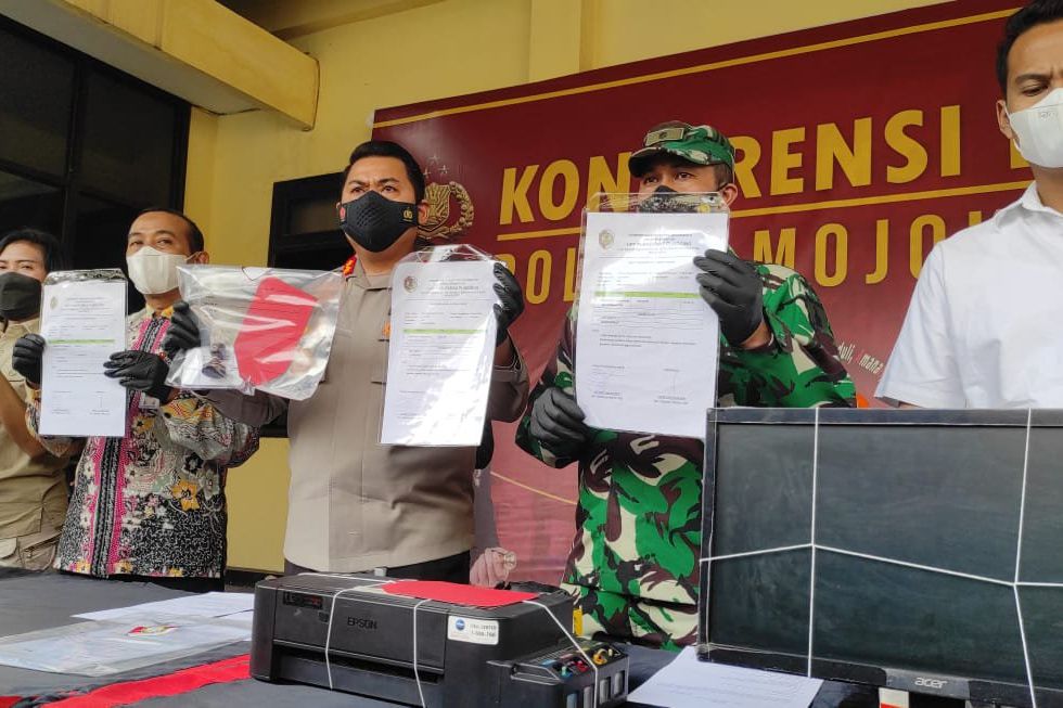 Honorer Puskesmas di Mojokerto Palsukan Surat Bebas Covid untuk Biaya Menikah