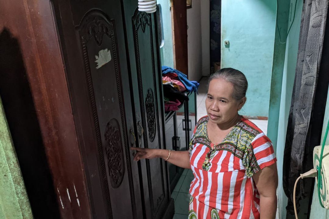 Pura-pura Numpang ke Toilet, Seorang Wanita Curi Emas dan Uang Warga Mojokerto
