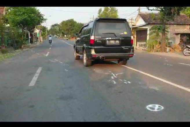 Penjambret Dihajar Massa setelah Melarikan Diri dan Tabrak Pengendara Motor hingga Tewas