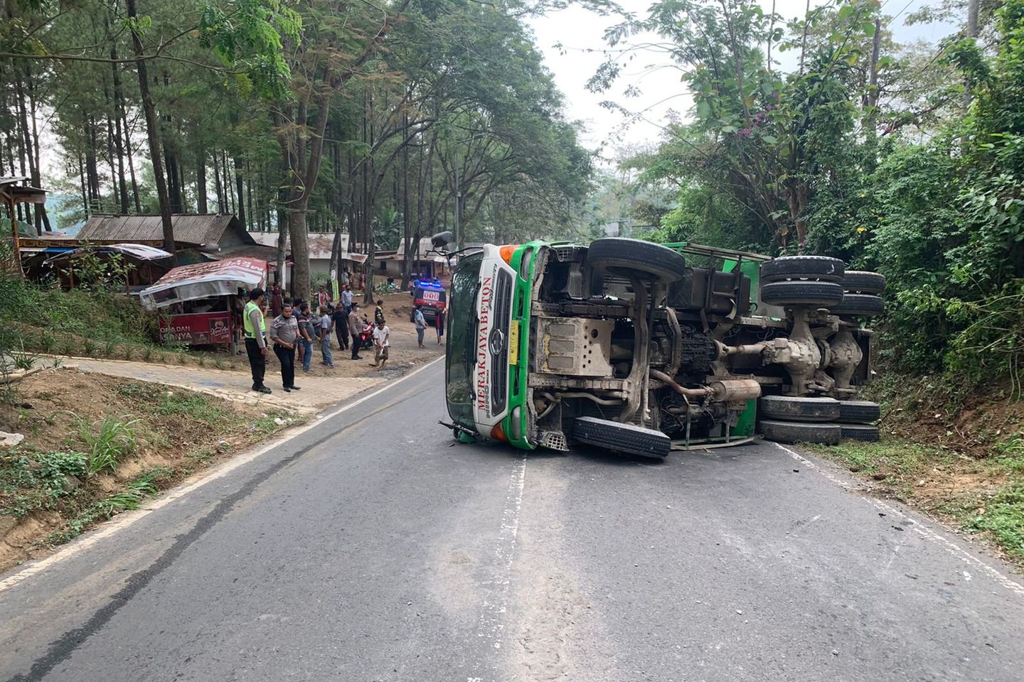 Rem <em>Blong</em>, Truk Molen Terguling di Tanjakan Trawas Mojokerto