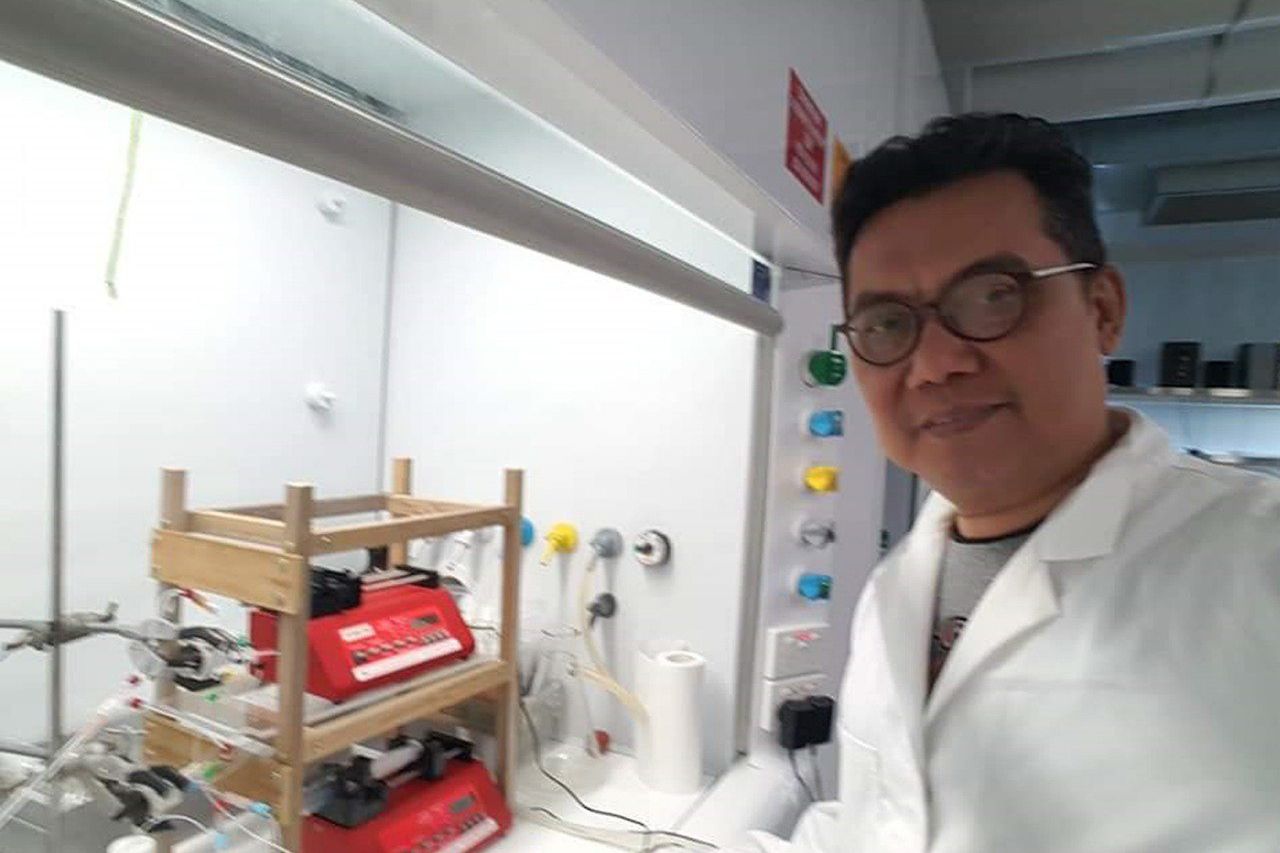 Guru Besar Farmasi Unej Peringkat Tiga Ilmuwan Paling Berpengaruh Dunia