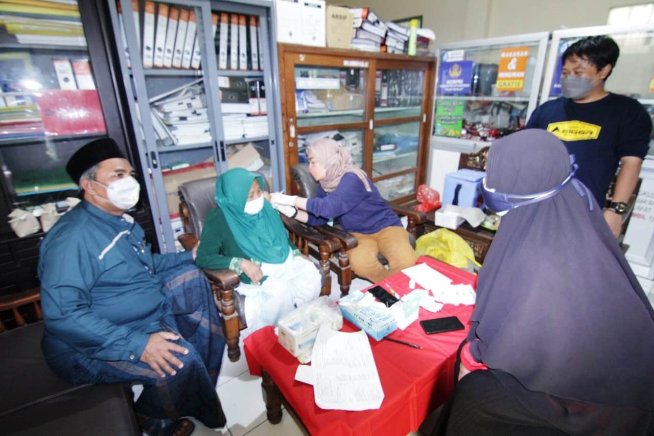 ASN Pemkab Situbondo Diberi Waktu Seminggu Tuntaskan Vaksinasi Lansia
