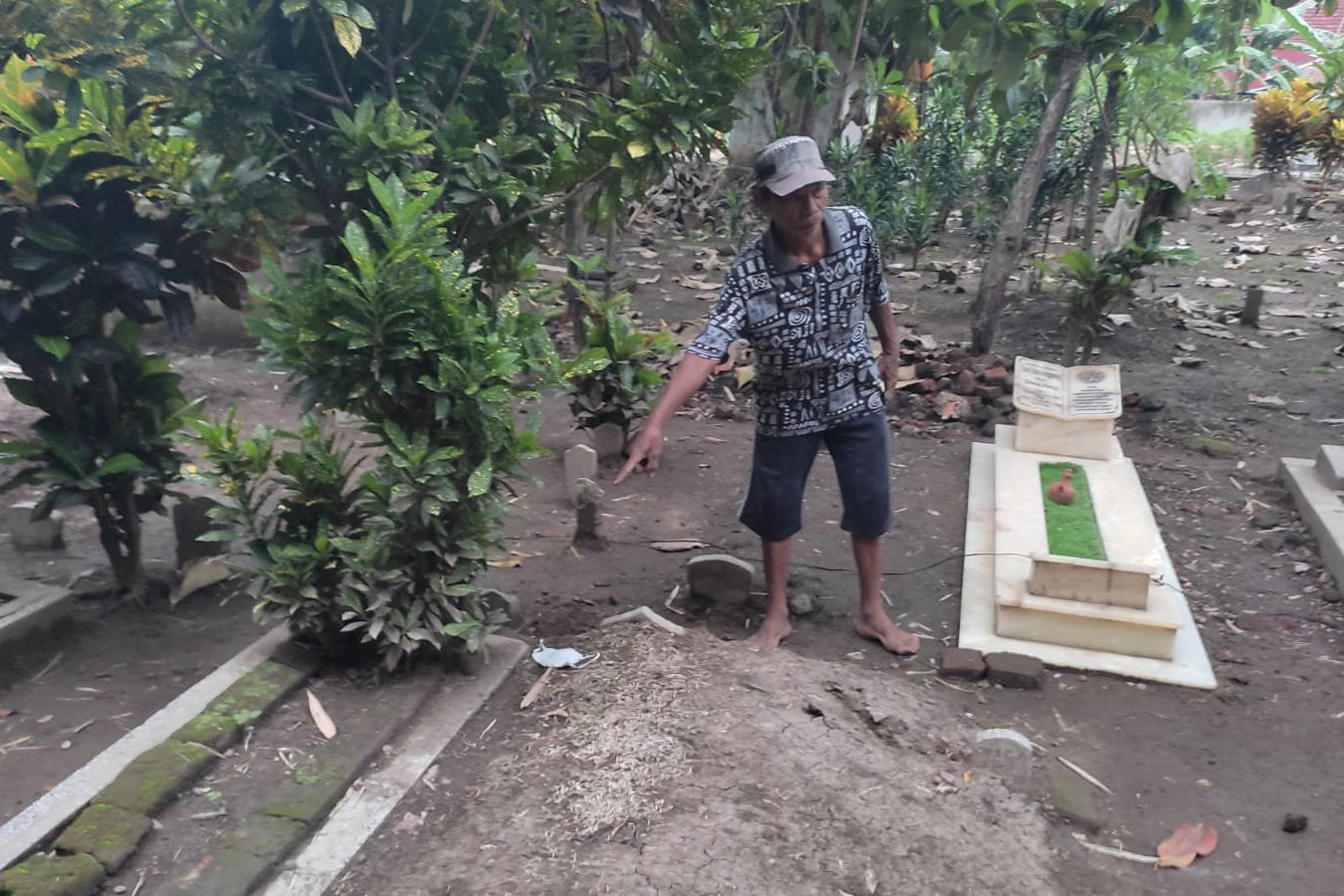 Diduga Depresi, Selebgram Mahasiswi UB Tewas Bunuh Diri di Makam Ayah
 