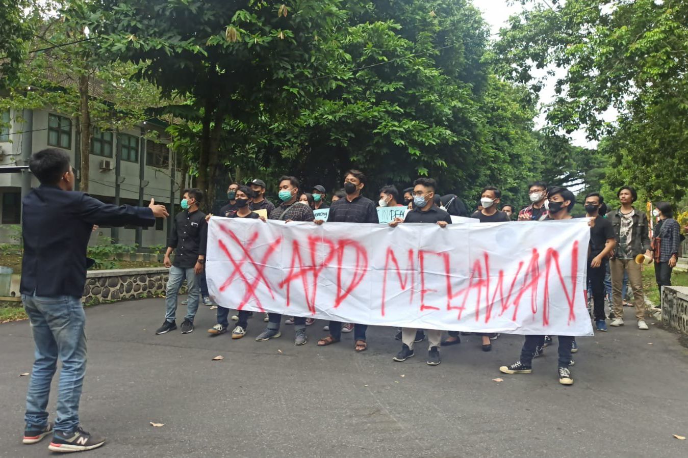 Dituduh Intervensi Pemilihan BEM, Dekan FEB Unej Didemo Mahasiswa