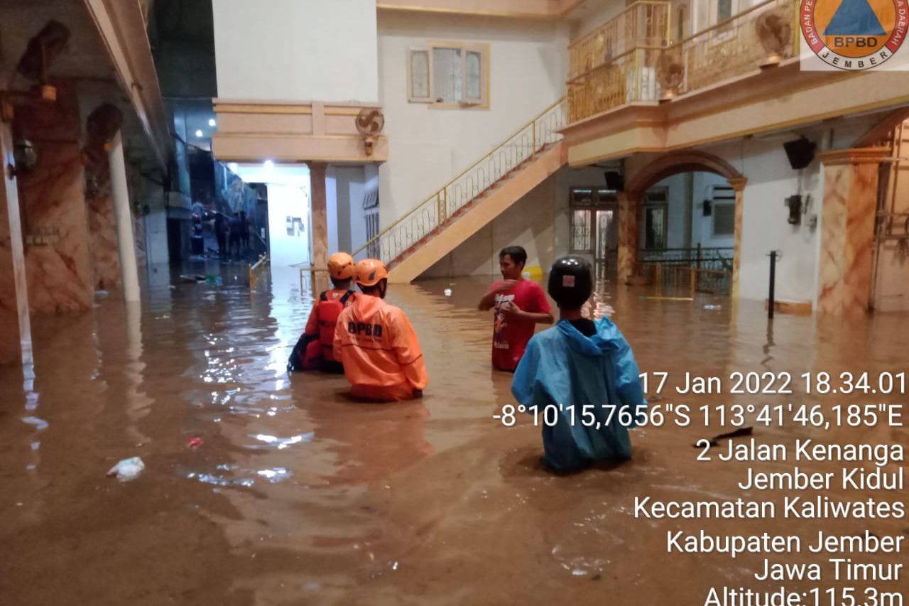Lagi, Rumah Pribadi Bupati Jember Terendam Banjir