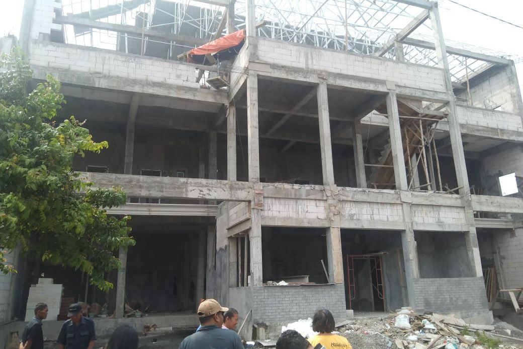 Tak Gunakan Alat Pengaman, Pekerja Bangunan di Mojokerto Tewas Terjatuh