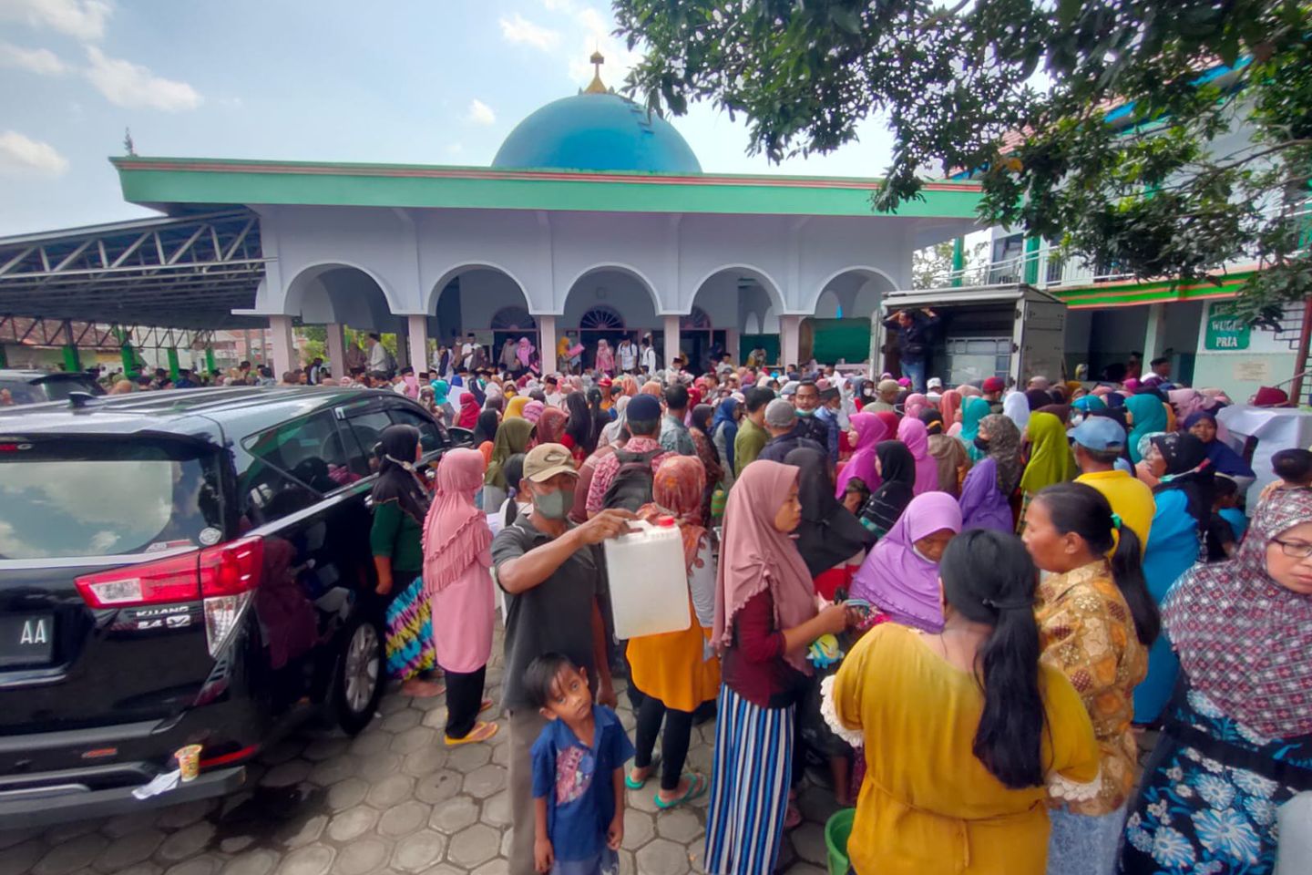 Bupati Jember Gelar Safari Ramadan dan Pasar Murah Jual Migor Curah