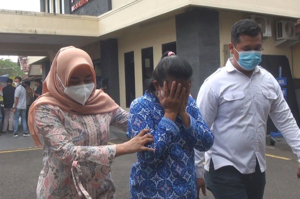 Awas, Modus Penjualan Telur Ayam Konsumsi Dicampur Telur Busuk