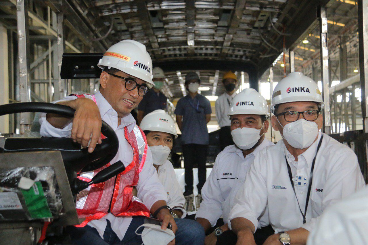 Menhub Dorong TKDN Bus Listrik Lebih Dari 50 Persen