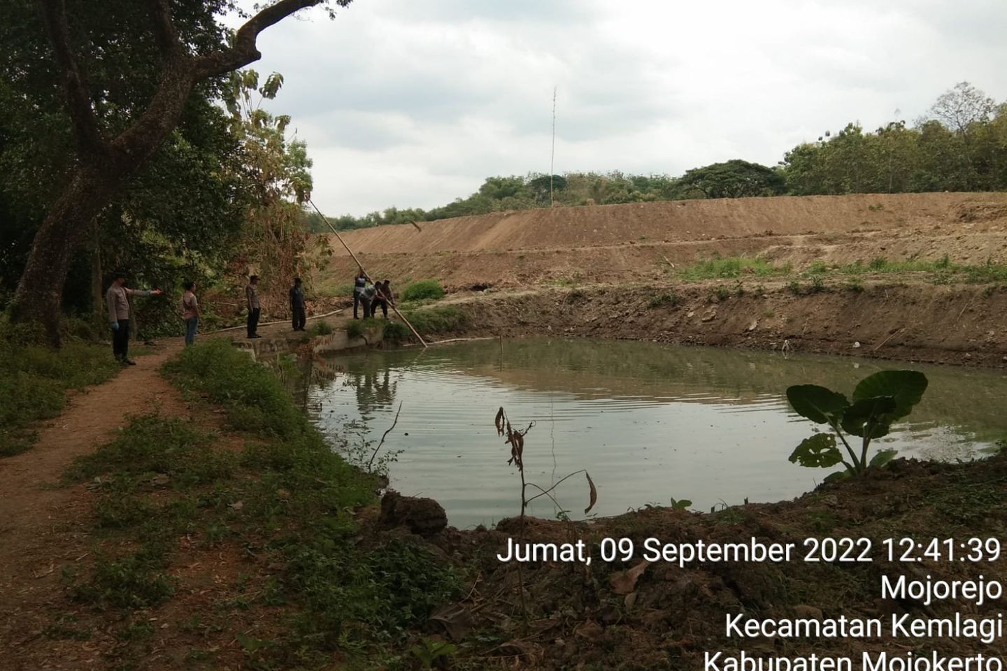 Mancing dan Berenang di Sendang, Pelajar Mojokerto Tewas Tenggelam  