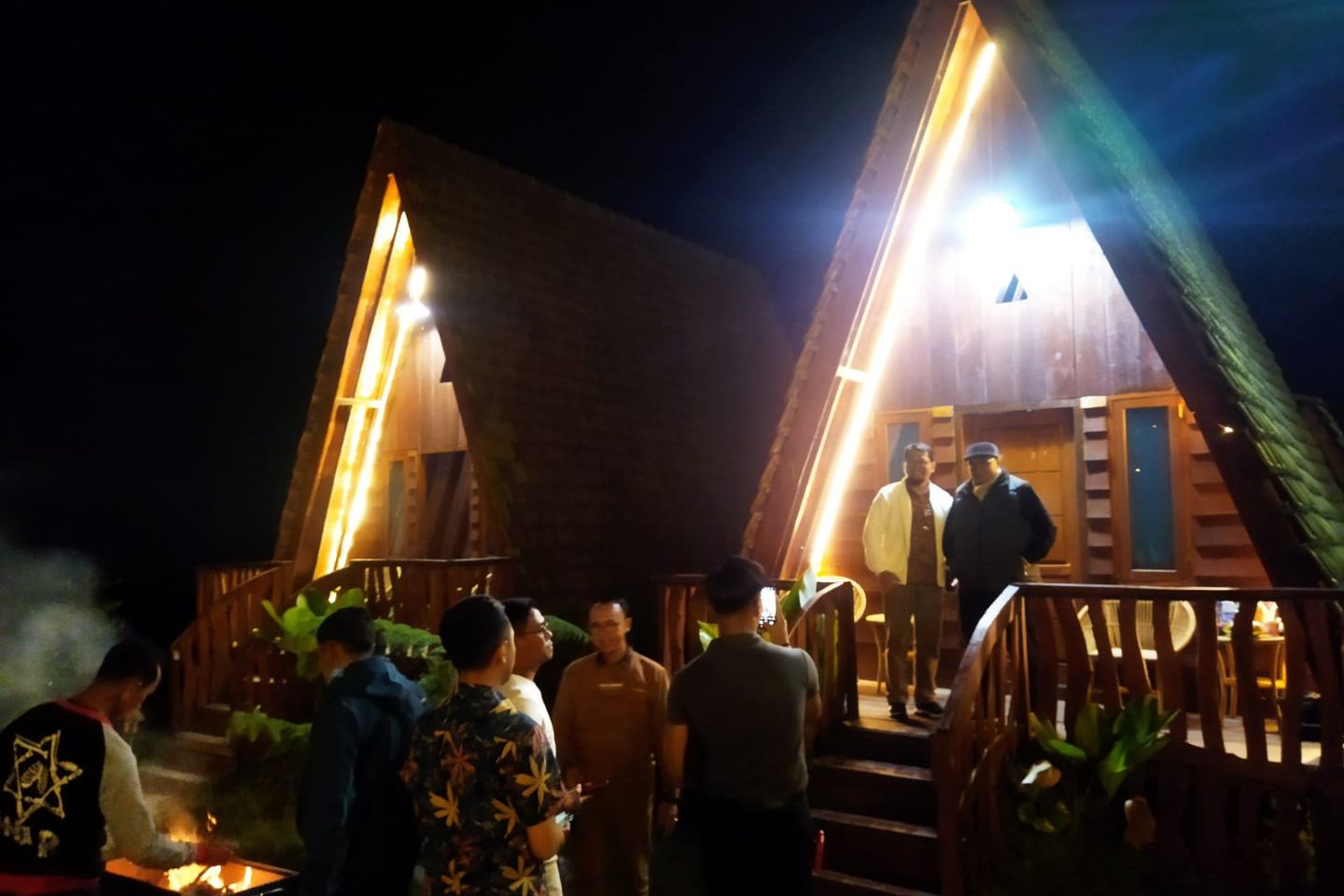 <strong>Wartawan Probolinggo Camping Bareng Wabup dan Sekda, Bahas Soal Keran Investasi Daerah</strong>