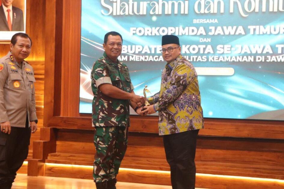<strong>Pemkab Probolinggo Raih Penghargaan, karena Dinilai Peduli Keselamatan Rakyat </strong>
