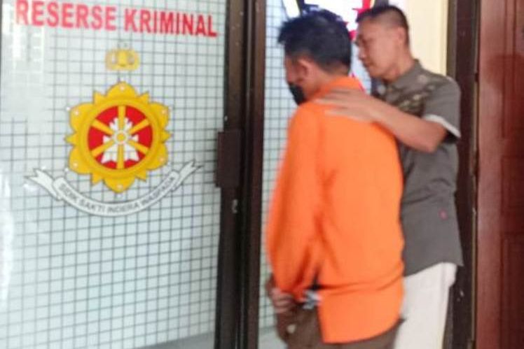 <strong>Mantan Kades Tersangka Korupsi Dana Desa Ratusan Juta Sembunyi di Rumah Kos</strong>