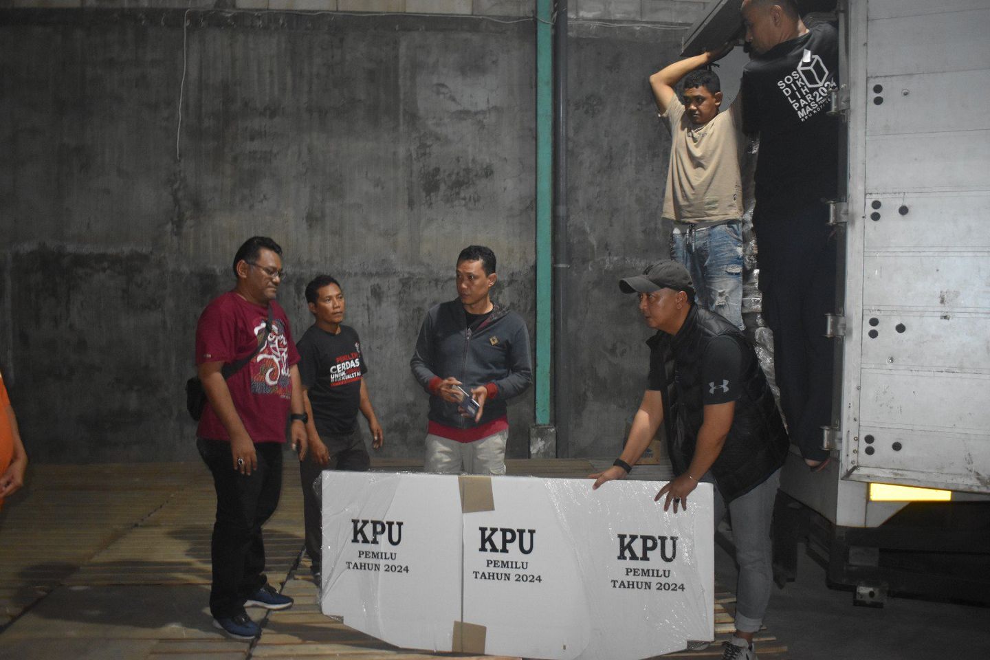 Jelang Pemilu, KPU Kota Kediri Terima Logistik Tahap Pertama