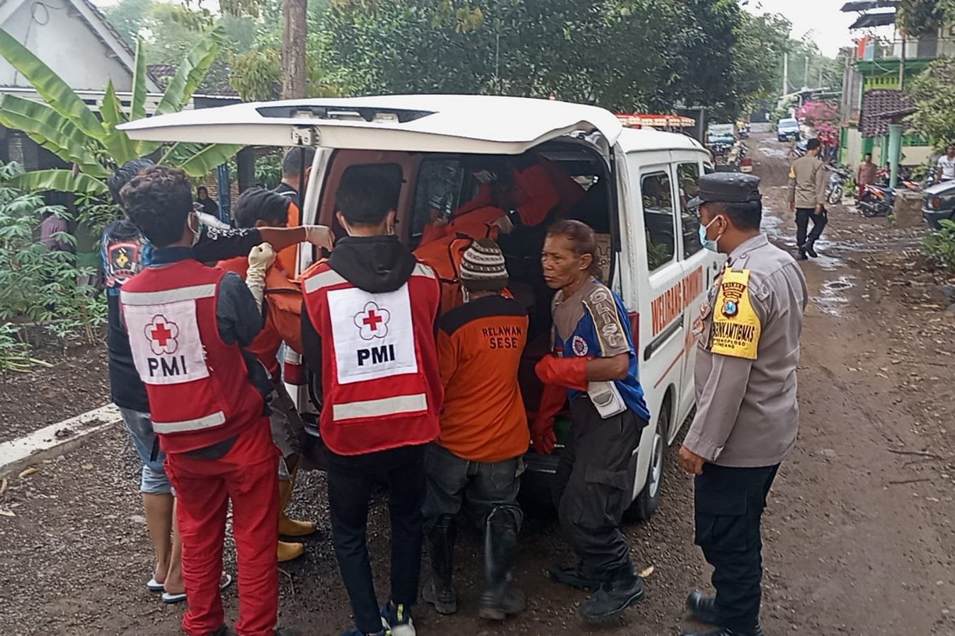 Diduga Stroke dan Jantung, Pria Paruh Baya Ditemukan Meninggal di Rumah