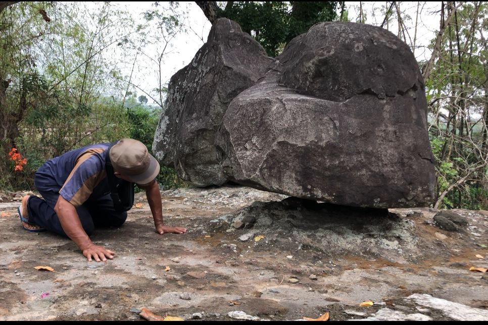 Heboh “Batu Terbang” di Mojokerto, Begini Pengakuan Tokoh Masyarakat