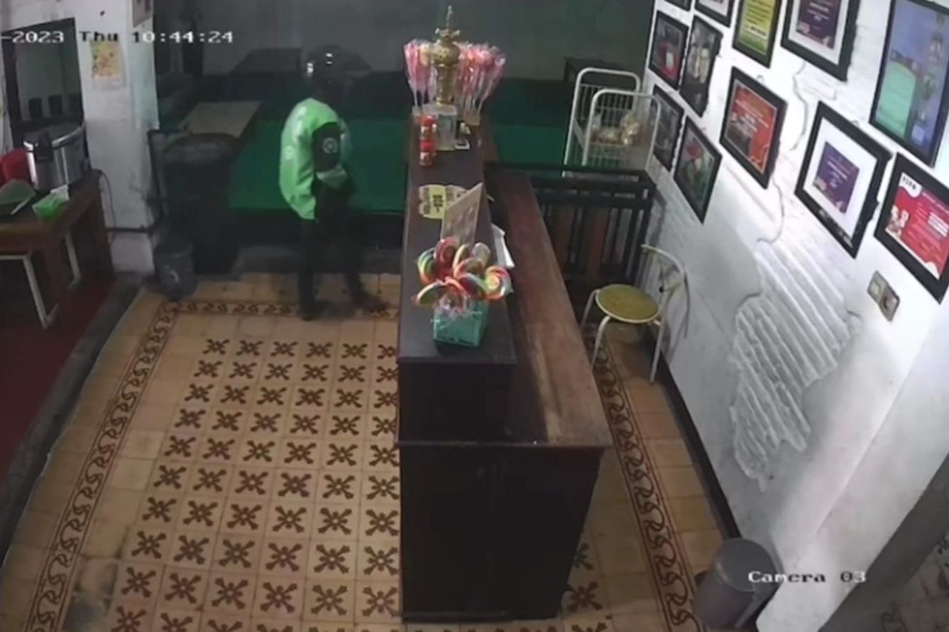 Karyawan Lengah, Warung Makanan di Mojokerto Kecurian Uang Rp6 Juta