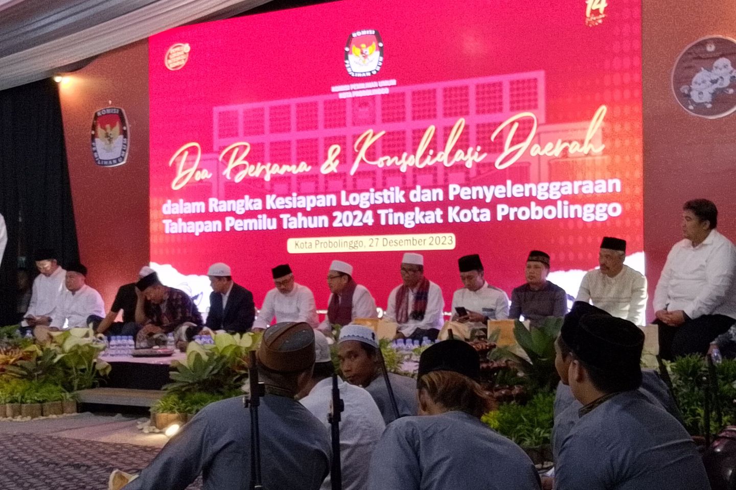 Menjelang Pemilu 2024, KPU dan Masyarakat Kota Probolinggo Gelar Doa Bersama